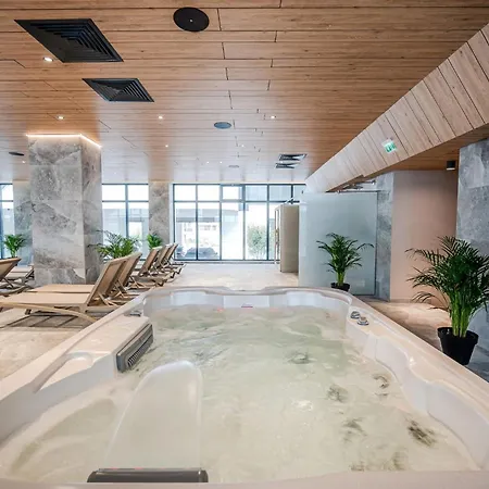 Zyra Safari Pool&spa
